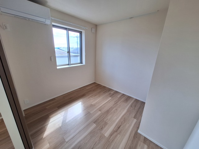 （シニア限定）クレサングリュの洋室|梁の少ない四隅をしっかり使えるお部屋です