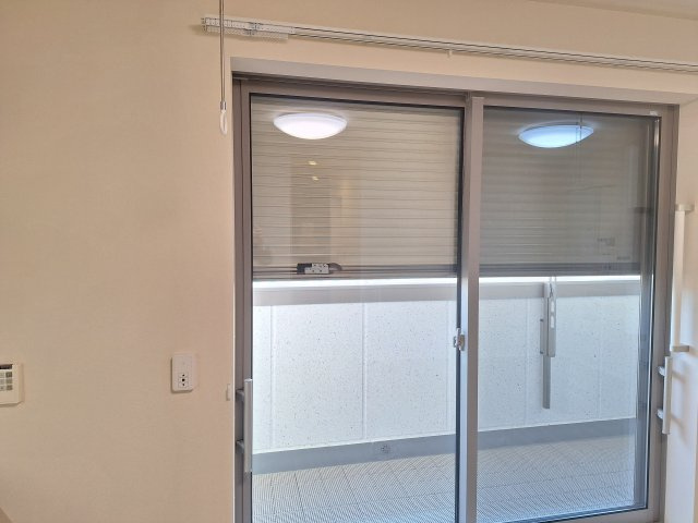 （シニア限定）サンサーラ根岸の設備|楽々電動防犯シャッター