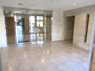 【エントランス】 | 建物の内部です