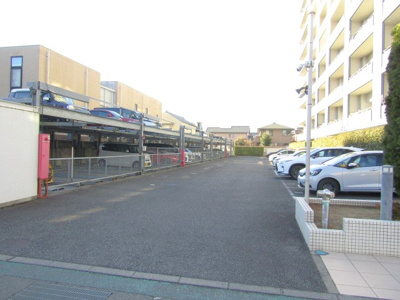 【駐車場】 | アーバンシティ甲府若松ウインフォート | 駐車場があります