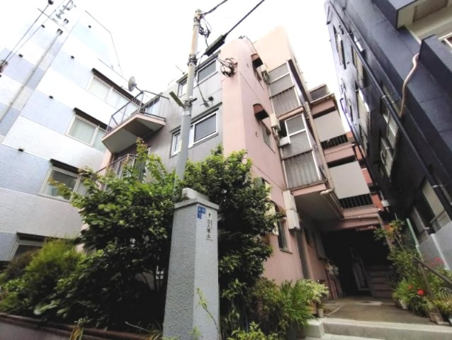 村上コーポの外観