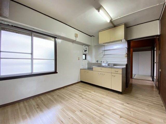 神戸市北区鈴蘭台東町６丁目の賃貸マンションの居間・リビング|ダイニング