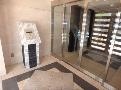 【エントランス】 | プレサンス梅田北デイズ