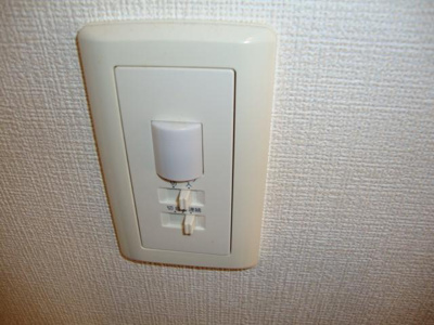 【その他】 | ハイム・エルアール | 玄関照明は人感センサー付