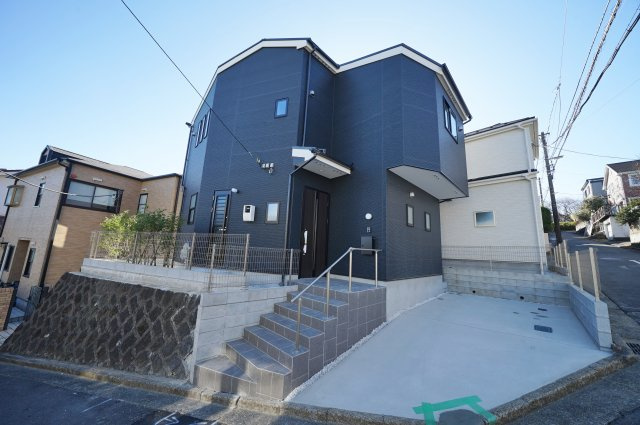 【横浜市旭区白根5丁目63-7全2棟新築戸建て】★仲介手数料無料★（白根小学校・今宿中学校）の外観