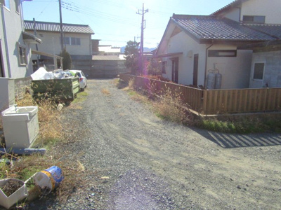 【前面道路含む現地写真】 | 中古戸建　甲府市白井町 | 前面道路含む現地写真です