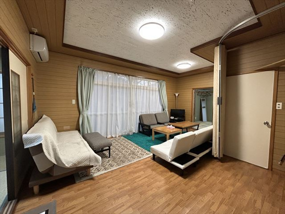 【居間・リビング】 | エンゼルフォレスト伊豆熱川　オーナーチェンジ戸建