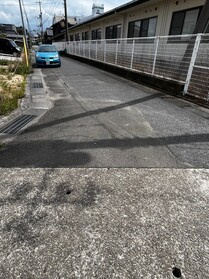 売土地の前面道路含む現地写真
