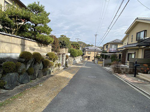 衣笠赤阪町 土地の前面道路含む現地写真