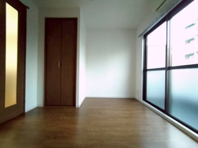 【寝室】 | 高槻井上ビル