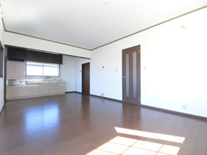 【居間・リビング】