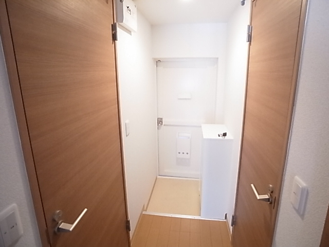 神戸市長田区高取山町２丁目の賃貸マンションの玄関|シューズボックス付き