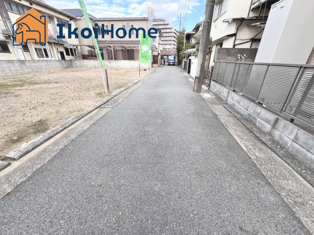 明石市魚住町清水　土地の前面道路含む現地写真|●年中無休：当日予約可●西区、垂水区、明石市初。弊社は契約前に土地の地盤調査を無料で行っています