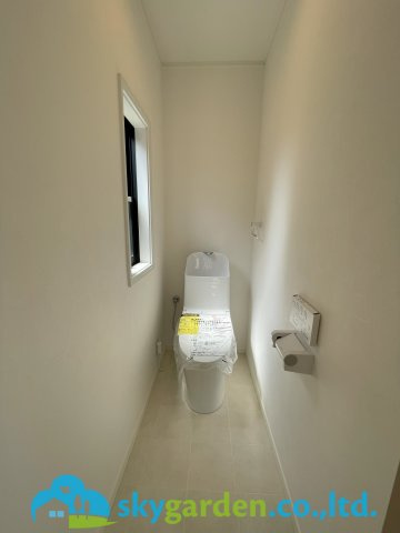 藤沢市鵠沼藤が谷　中古戸建のトイレ