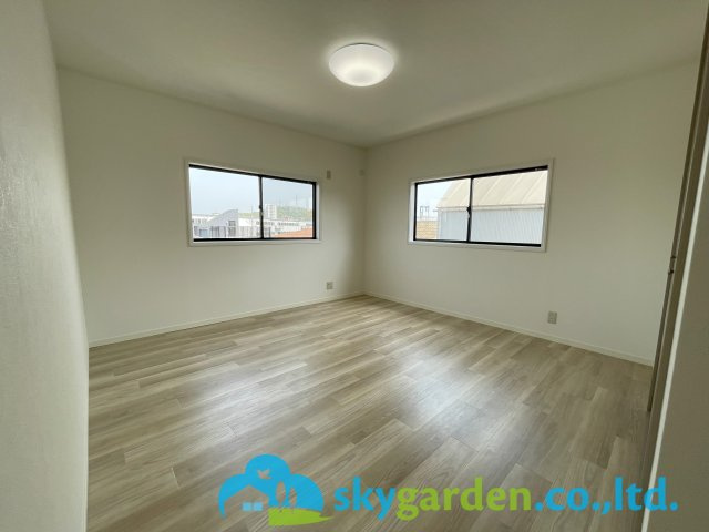 藤沢市鵠沼藤が谷　中古戸建の洋室