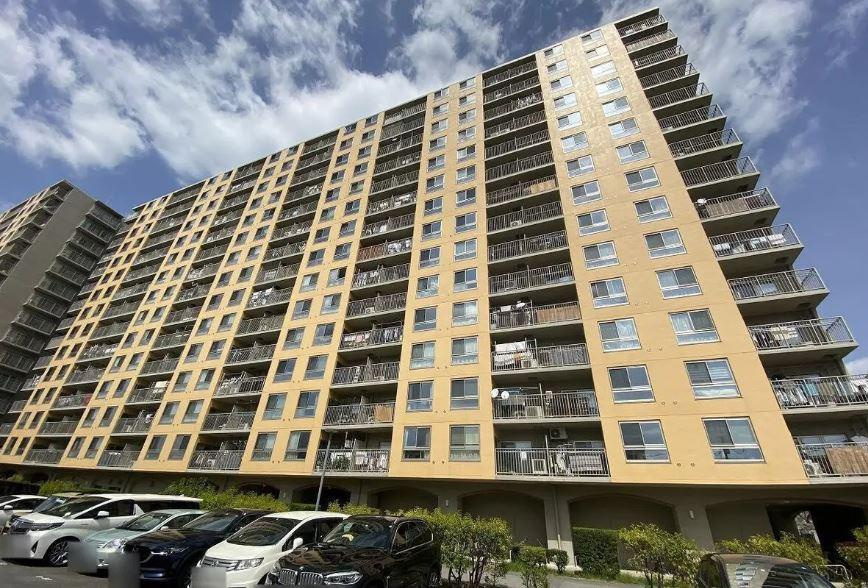 くずはセンチュリータウン六番館の外観|新しい生活にいかがでしょうか？外観はお住まいの顔になります。こだわりたいポイントですね。水回りリフォームやリノベーションも承ってます。
■現地見学・資金計画相談・住宅ローン相談もお問合せ受付中■