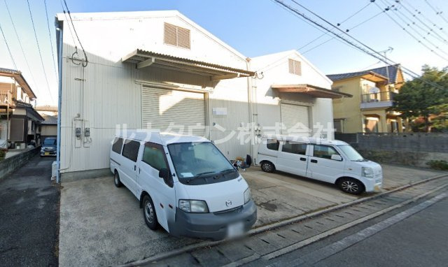 東合川8丁目倉庫(西側)の画像