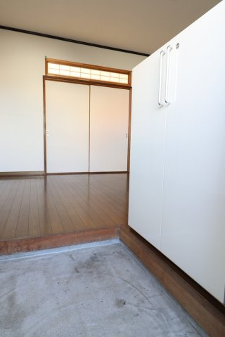 TRハイツの玄関