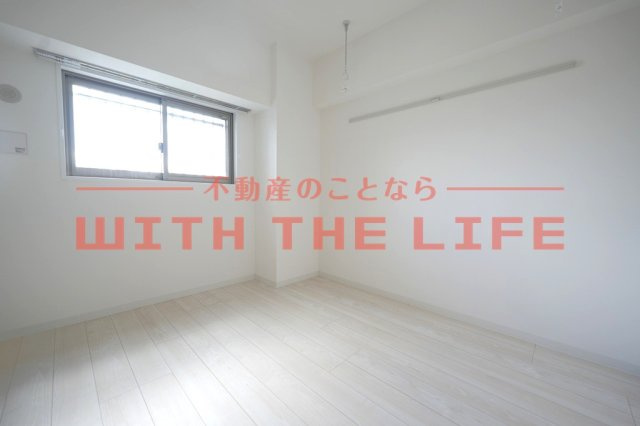 GOTOビルディング【キャッシュバックキャンペーン】の洋室|落ち着いた色調の洋室です