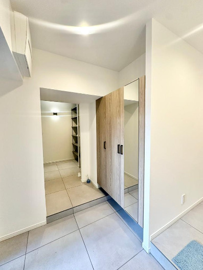 清澄サニーハイツの玄関