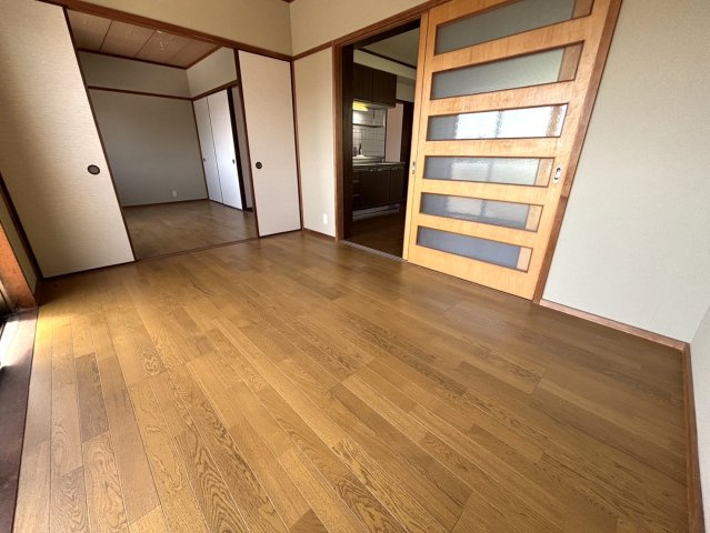 サンシャインMの洋室