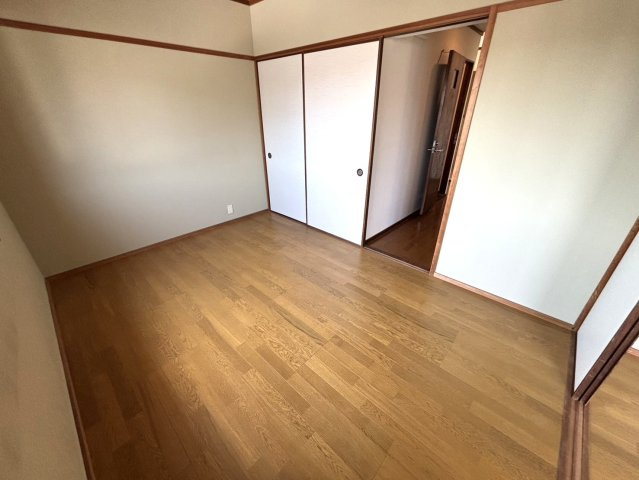 サンシャインMの洋室