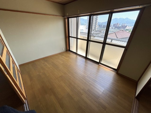 サンシャインMの洋室