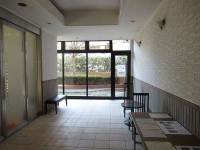 【ロビー】 | ライオンズガーデン西川口 | エントランスロビー