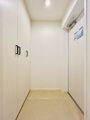 ホーユウパレス前橋文京町の玄関|履物の着脱もスムーズに出来る玄関◎