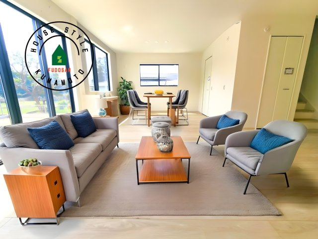 菊池郡大津町第2-1棟（1号棟）　の居間・リビング|キッチンからリビングをしっかり確認できます。家族の笑顔があふれる空間になりそうですね。※家具はCGを合成したものです。