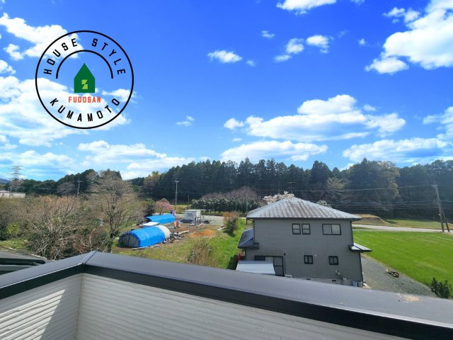 菊池郡大津町第2-1棟（1号棟）　の展望|窓から緑が見える物件も魅力的です。