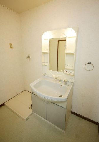 サンシャイン大堀の独立洗面台