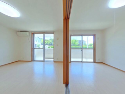 【洋室】 | リンピア愛野