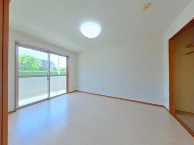 【洋室】 | リンピア愛野