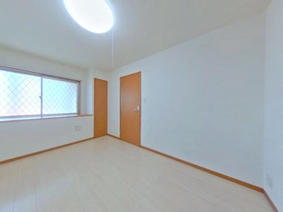 【洋室】 | リンピア愛野