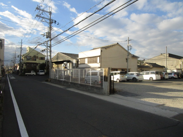 堺市美原区真福寺の工場の周辺