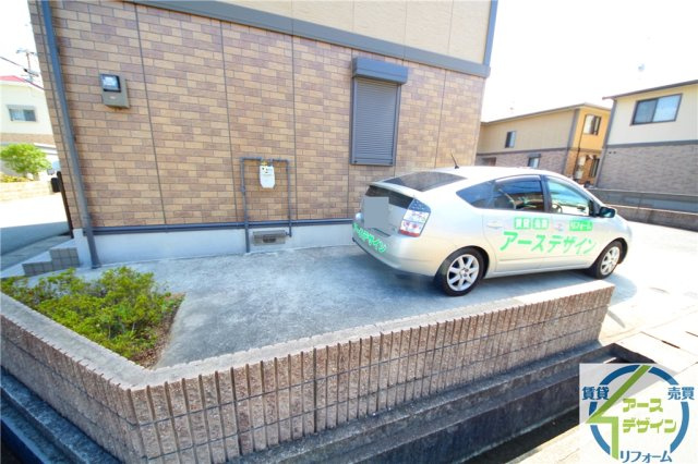 ウィット寿の駐車場|カースペースがあります