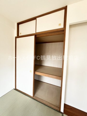 大阪市城東区放出西２丁目の賃貸マンションの収納