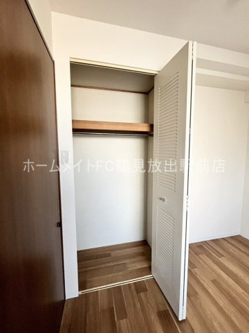 大阪市城東区放出西２丁目の賃貸マンションの収納