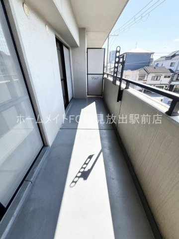 大阪市城東区放出西２丁目の賃貸マンションのバルコニー