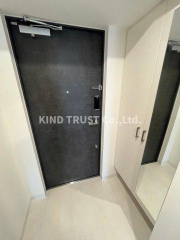 エスリードレジデンス梅田グランゲートの玄関|明るい玄関です