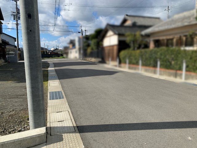 紀の川市久留壁　土地の前面道路含む現地写真