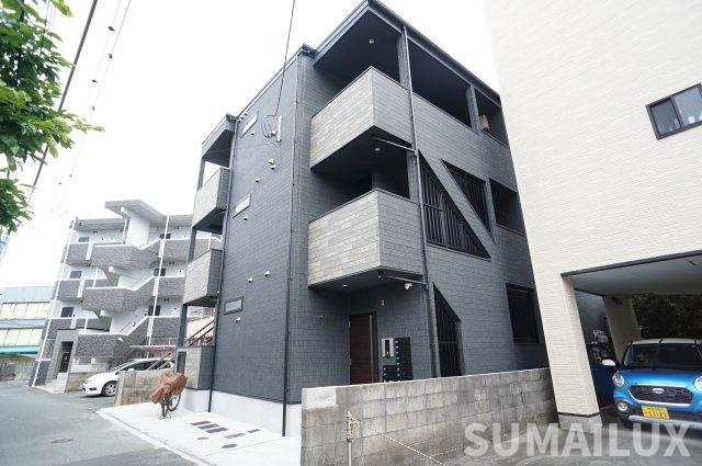 熊本市中央区西子飼町のアパートの外観