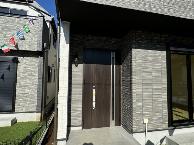 鎌ケ谷市丸山１丁目新築戸建のエントランス|エントランス・玄関ポーチ