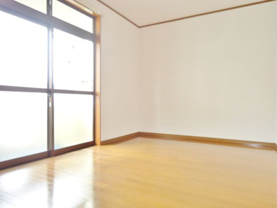 【居間・リビング】 | エメローズ高橋 | 洋室7.5帖　※写真はイメージです