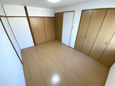 【洋室】 | 高鷲10丁目貸家