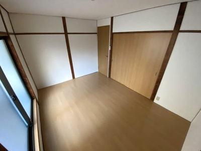 【洋室】 | 高鷲10丁目貸家