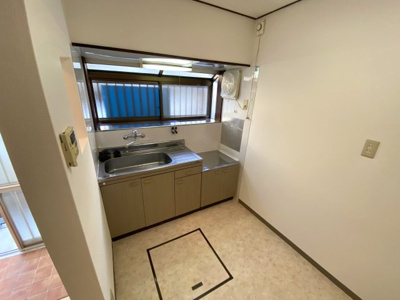 【キッチン】 | 高鷲10丁目貸家