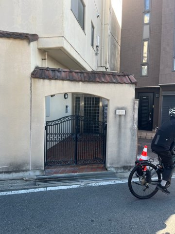 田渕ビルのエントランス