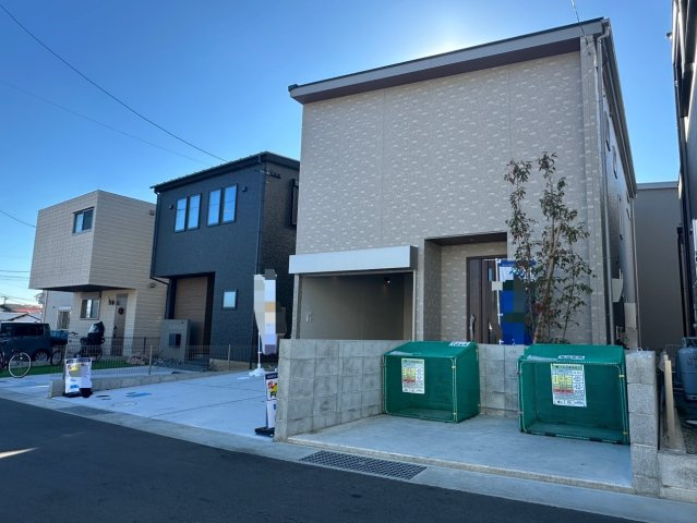 【成約】秦野市清水町ガレージ付きハウスの外観